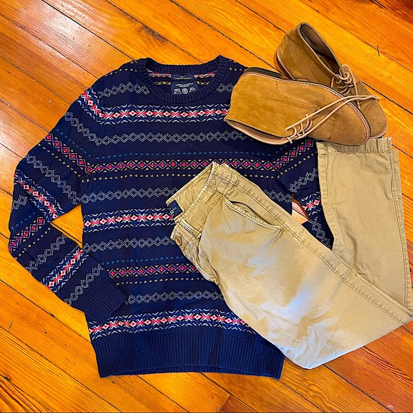 AE Super Soft Crew Neck Sweater - Size Large - Picture 4 of 9